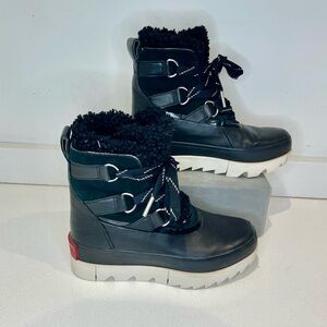 $279 Sorel Joan Of Arctic Next Black shearling lined Waterproof Snow boots sz 8